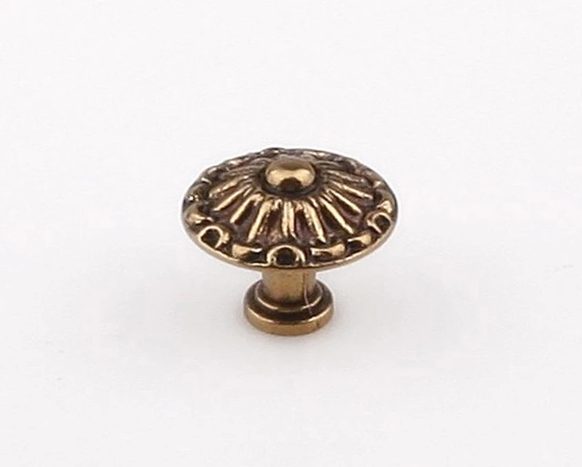 Мебельная ручка Giusti РГ 3 Золото барокко